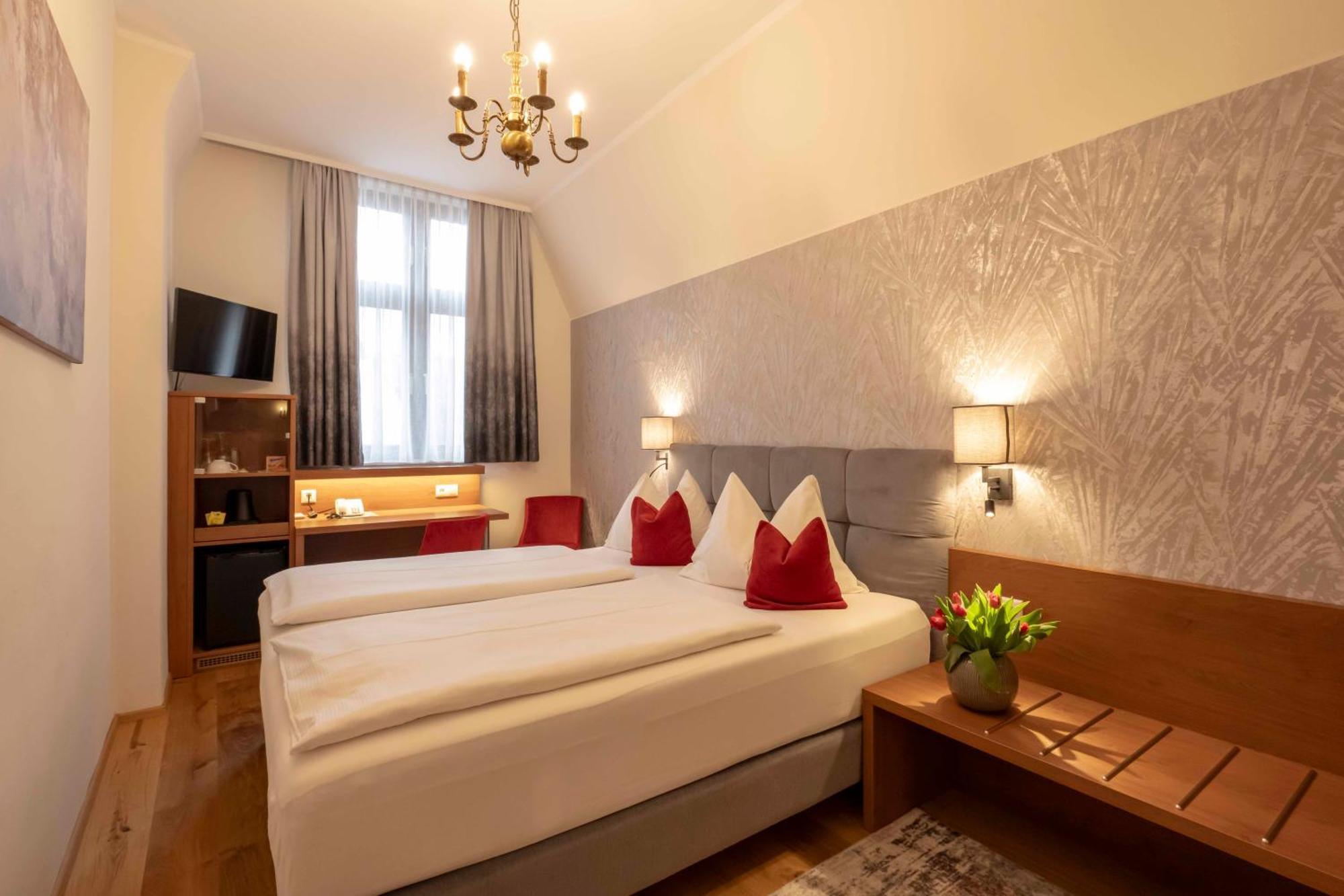 Hotel Mader Steyr Zewnętrze zdjęcie